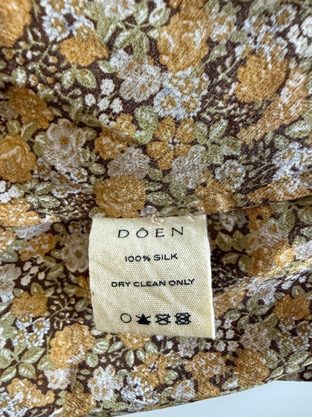 Doen silk blouse - Picture 5 of 5